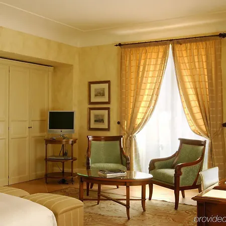 Hotel Almar Giardino Di Costanza 5*